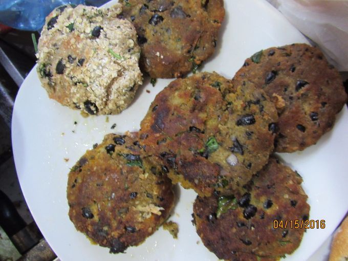Yummy, homemade veggie burgers :)